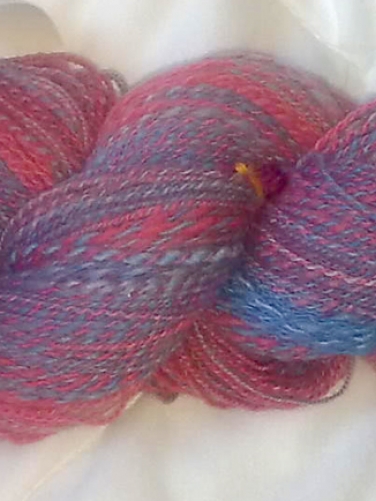 Handgesponnene Wolle (anabelcolori)